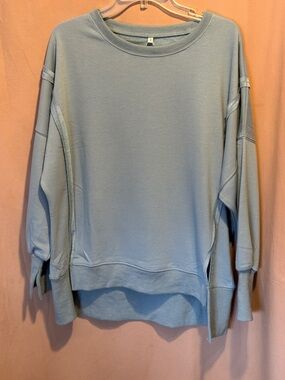 Relaxed Light Blue Women's Pullover Sweater